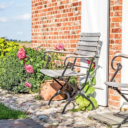 Kleine Reetdachkate By Interhome 別荘