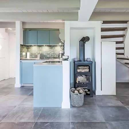 Kleine Reetdachkate By Interhome *