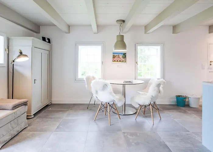 Kleine Reetdachkate By Interhome *